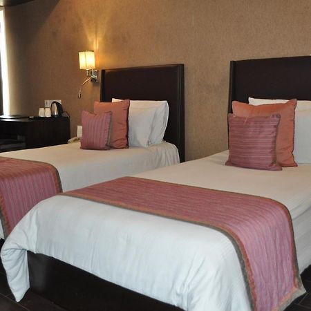 Ameya Suites Nuova Delhi Esterno foto