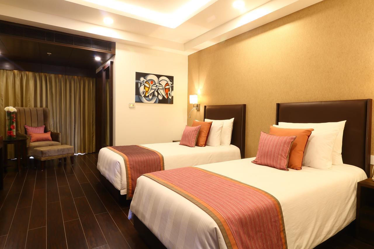 Ameya Suites Nuova Delhi Esterno foto