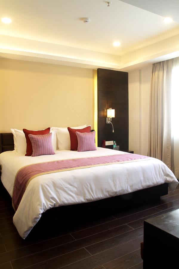 Ameya Suites Nuova Delhi Esterno foto