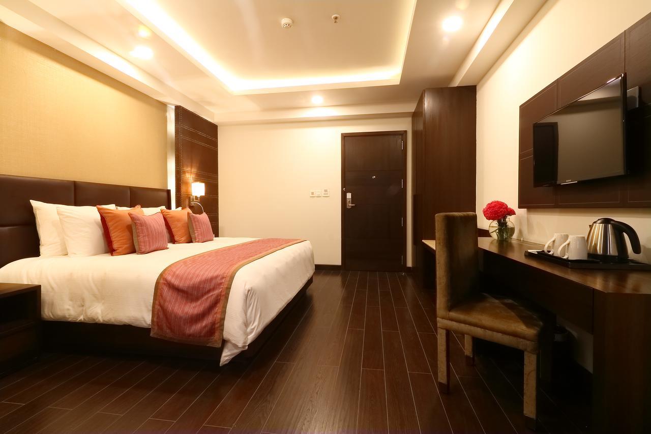 Ameya Suites Nuova Delhi Esterno foto