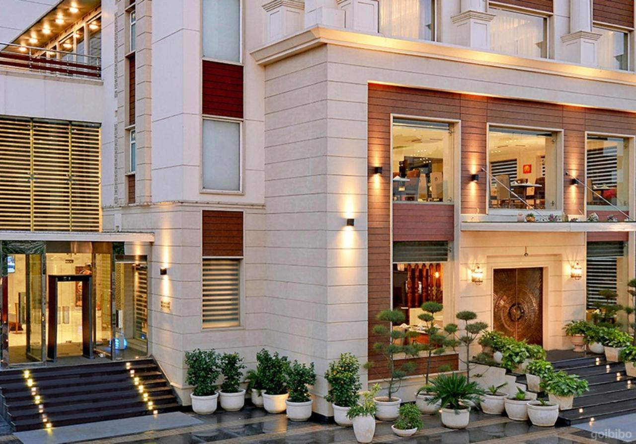 Ameya Suites Nuova Delhi Esterno foto